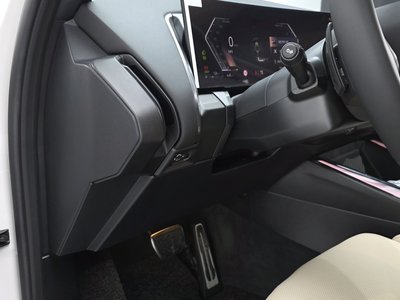 2025 BMW X3 photo 10