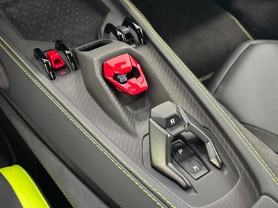 صورة مصغرة 43 لـ 2025 Lamborghini REVUELTO