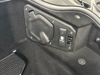 صورة مصغرة 45 لـ 2025 Lamborghini REVUELTO