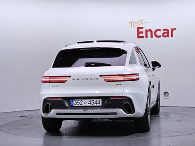 2022 Genesis GV70 photo 3
