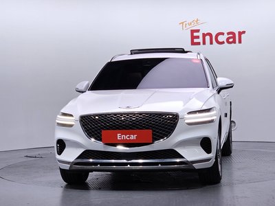 2022 Genesis GV70 photo 2