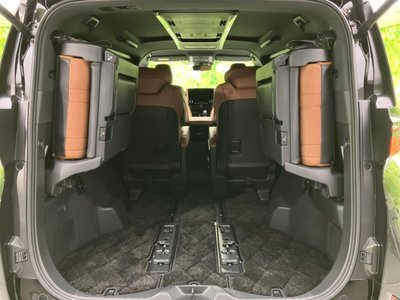 2025 Toyota VELLFIRE — миниатюра 21