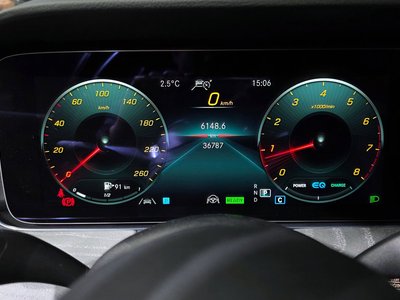 MERCEDES-BENZ E-CLASS - 8