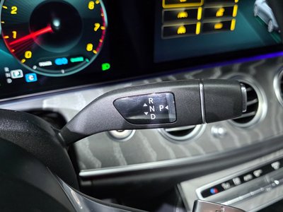 MERCEDES-BENZ E-CLASS - 9