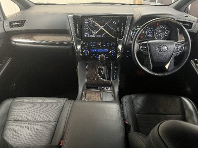 2023 TOYOTA ALPHARD photo 3
