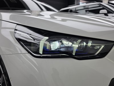 2025 BMW 5 SERIES 照片 9