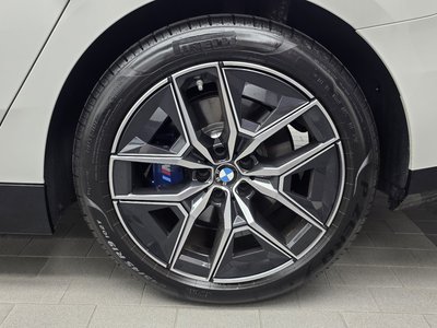 2025 BMW 5 SERIES 照片 8