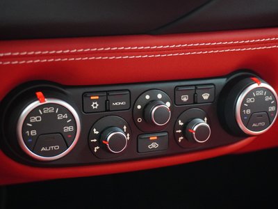 2018 Ferrari 488 SPIDER thumbnail 33