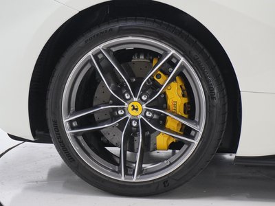 2018 Ferrari 488 SPIDER thumbnail 19