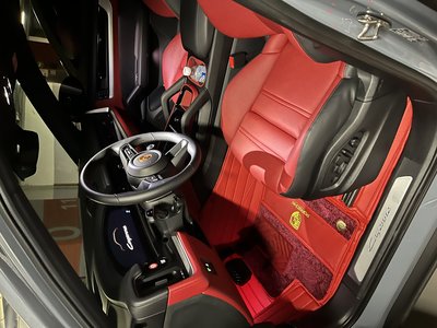 PORSCHE CAYENNE - 4