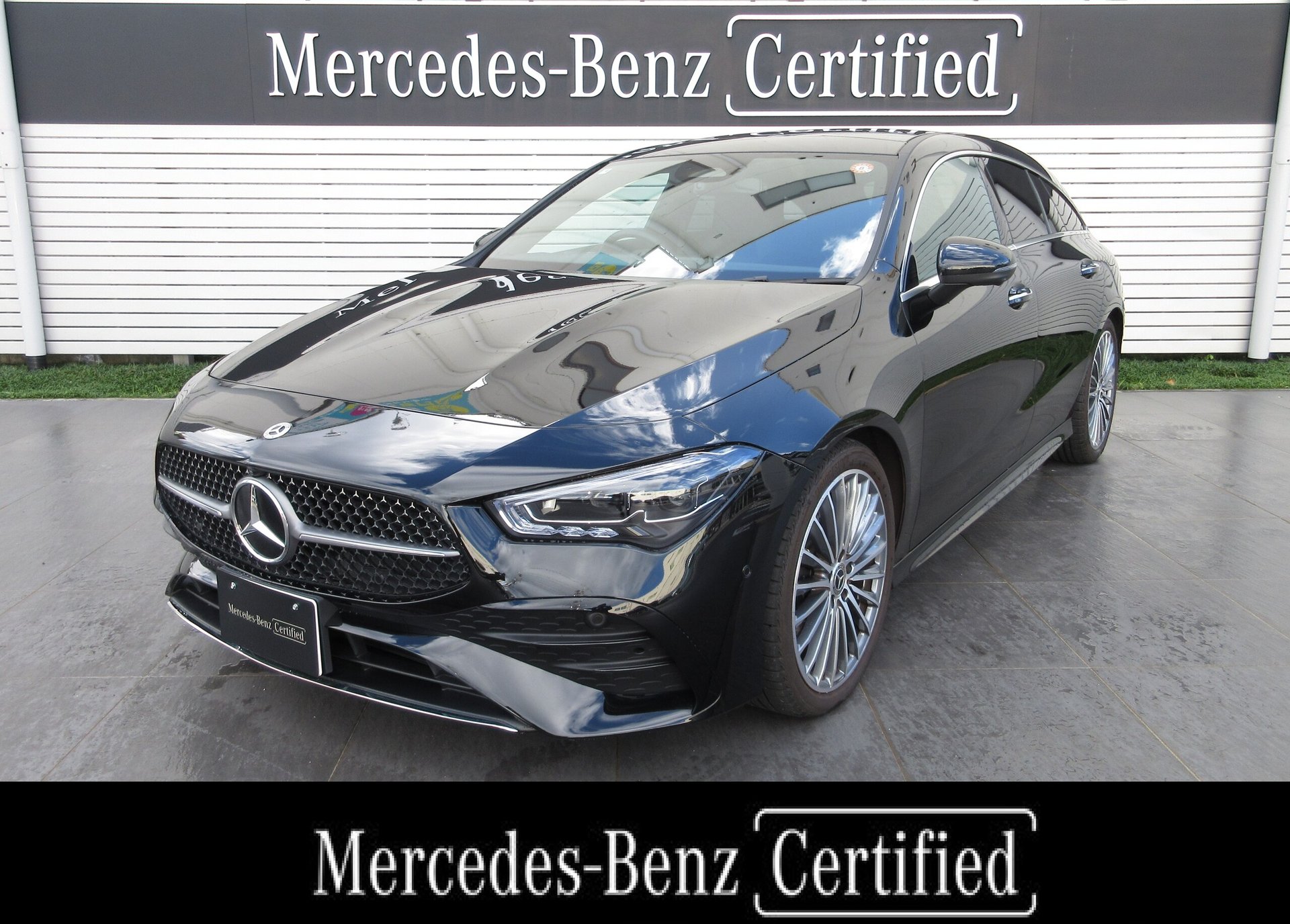 MERCEDES-BENZ CLA SHOOTING BRAKE - View 1