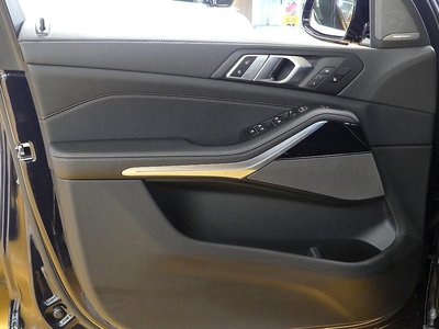 2025 BMW X5 缩略图 11