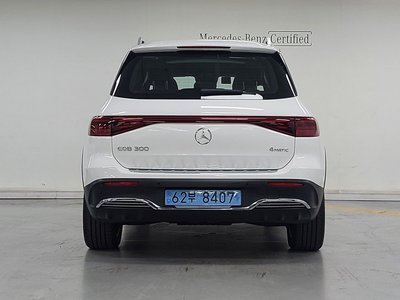 2025 Mercedes-BENZ EQB 照片 3