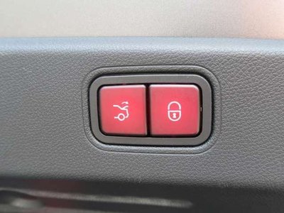 MERCEDES-BENZ CLS - 8