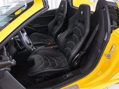 2015 Ferrari 458 SPIDER photo 14