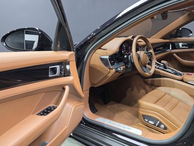 PORSCHE PANAMERA - 10