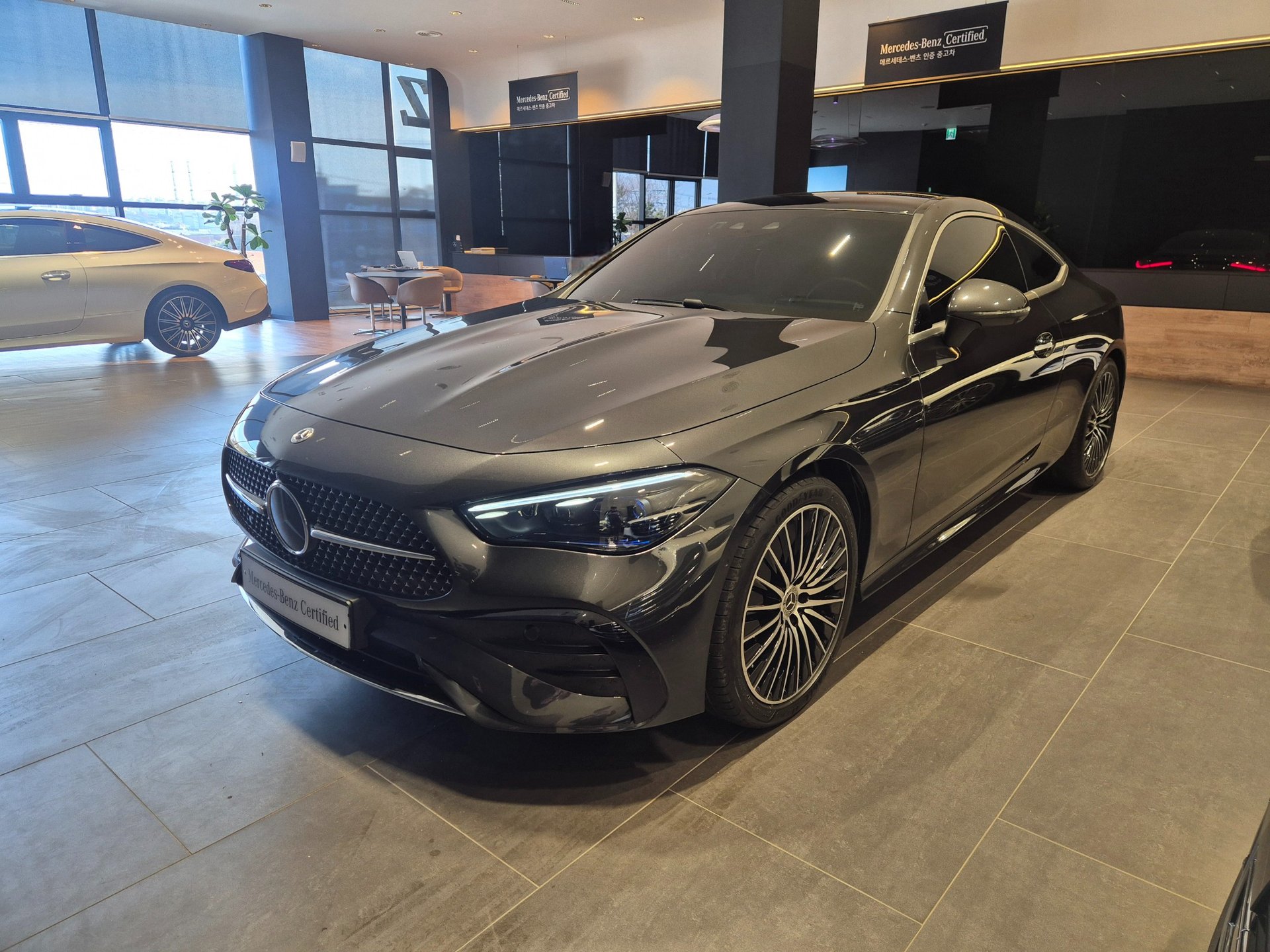 MERCEDES-BENZ CLE - View 1