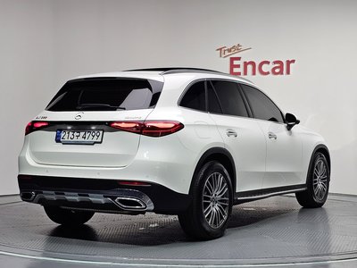 صورة 4 لـ 2024 Mercedes-BENZ GLC