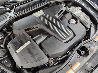 BENTLEY FLYING SPUR - 7