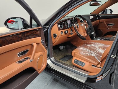 BENTLEY FLYING SPUR - 10