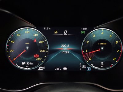 MERCEDES-BENZ GLC - 8