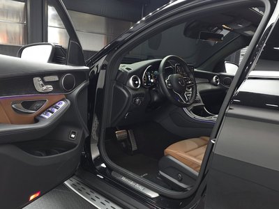 MERCEDES-BENZ GLC - 10