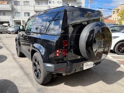 LAND ROVER DEFENDER - 10