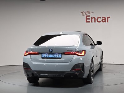 BMW I4 - 4