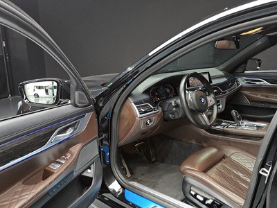 BMW 7 SERIES - 10