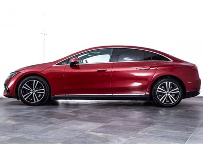 MERCEDES-BENZ EQE - 7