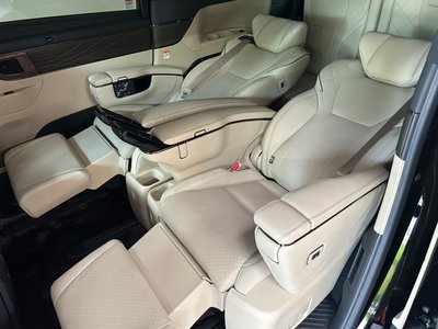 صورة 9 لـ 2025 Toyota ALPHARD