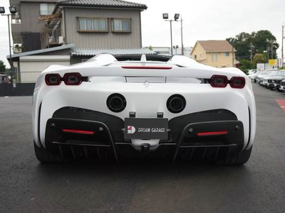 صورة 9 لـ 2024 Ferrari SF90 SPIDER