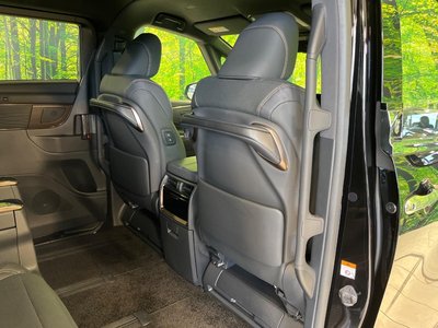 2025 Toyota ALPHARD — миниатюра 40