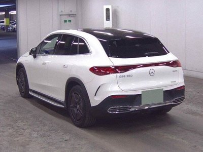 MERCEDES-BENZ EQE - 2