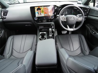 2023 Lexus NX — миниатюра 25