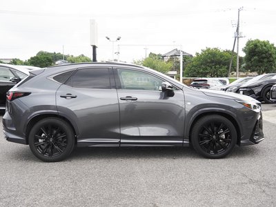 صورة 9 لـ 2023 Lexus NX