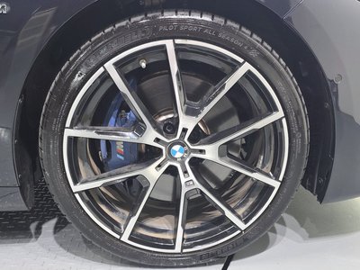 BMW 8 SERIES - 8
