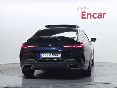 BMW 8 SERIES - 3