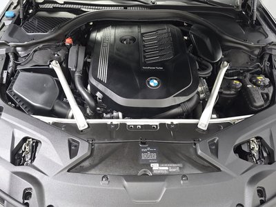 BMW 8 SERIES - 7