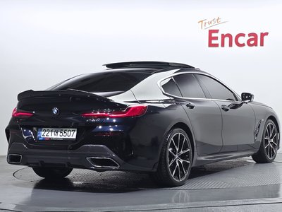 BMW 8 SERIES - 4