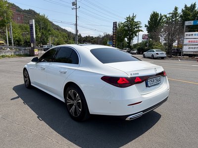 MERCEDES-BENZ E-CLASS - 3