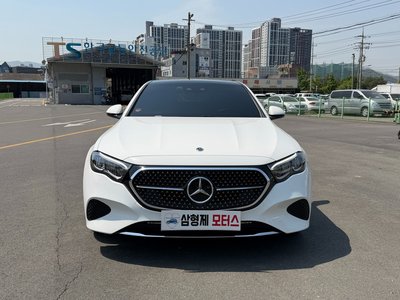 MERCEDES-BENZ E-CLASS - 1