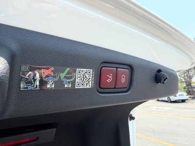 MERCEDES-BENZ E-CLASS - 8