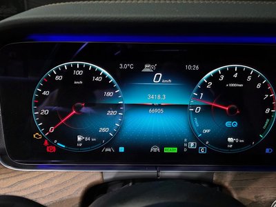 MERCEDES-BENZ E-CLASS - 8