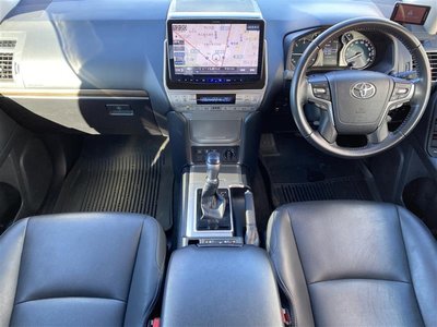 TOYOTA LAND CRUISER PRADO - 6