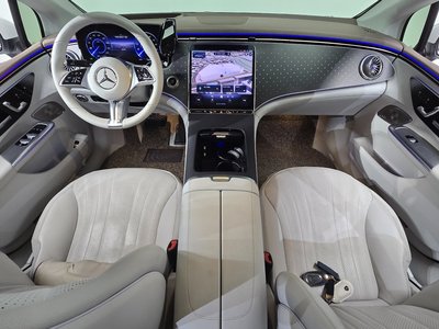 MERCEDES-BENZ EQE - 5