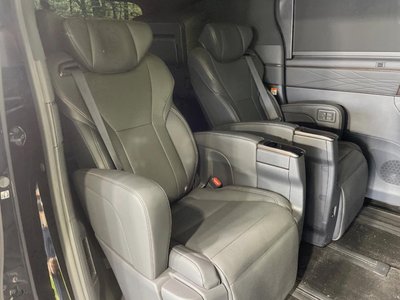 2024 Toyota ALPHARD — фото 9