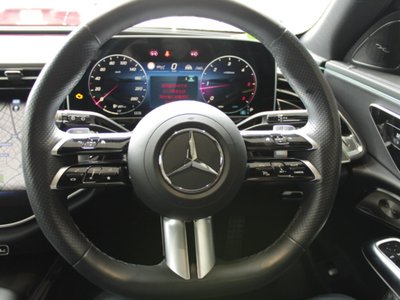 MERCEDES-BENZ E-CLASS - 7