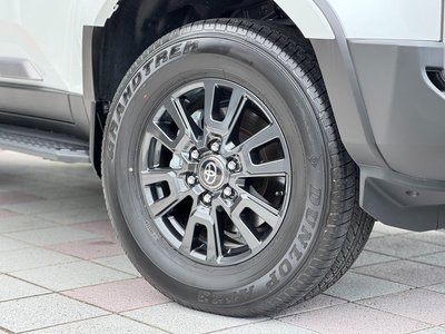 2025 Toyota LAND CRUISER 250 thumbnail 32