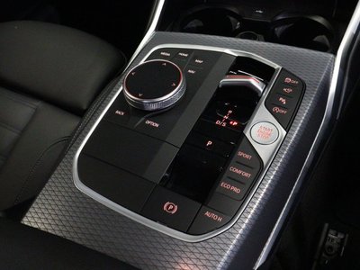 2025 BMW 3 SERIES 缩略图 31